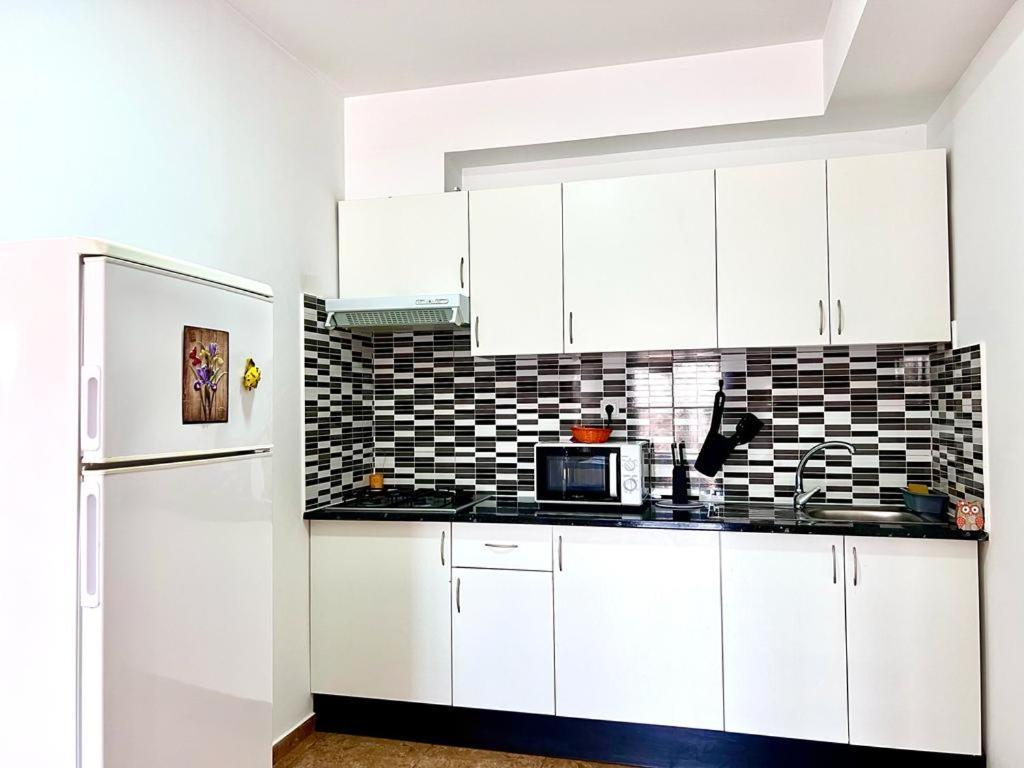 Franmay Apartments - 7 Modern Apartments Near The Beach & City, Perfect For Nomads, Travellers, Families, Watersports! Санта-Мария Экстерьер фото