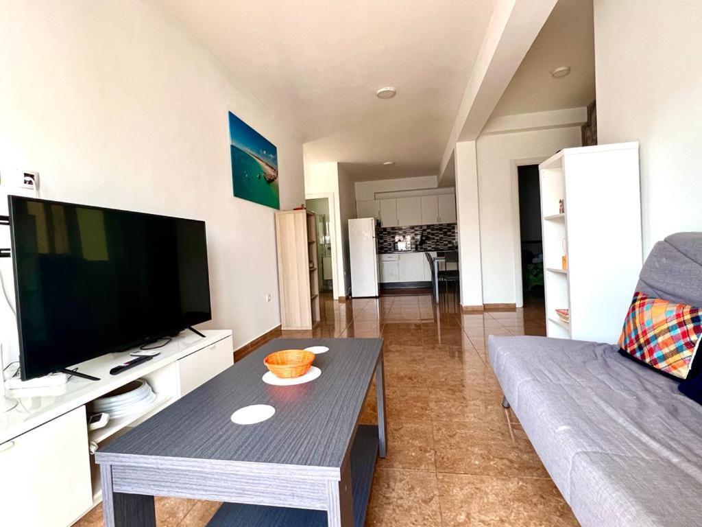Franmay Apartments - 7 Modern Apartments Near The Beach & City, Perfect For Nomads, Travellers, Families, Watersports! Санта-Мария Экстерьер фото